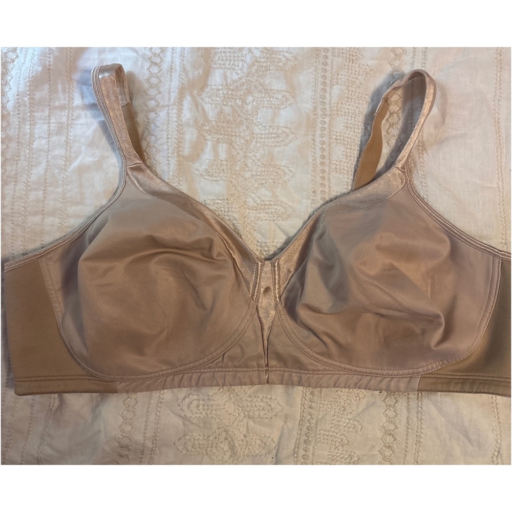 Playtex 18hr Beige Full Figure Silky Smooth‎ Cool & Breathable Wirefree Bra, 46C